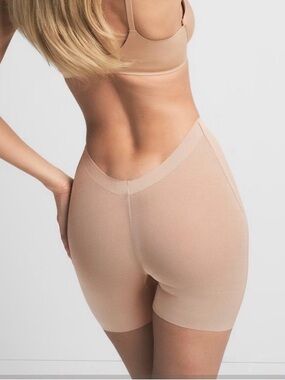 Skims Sheer Sculpt LOW BACK SHORT